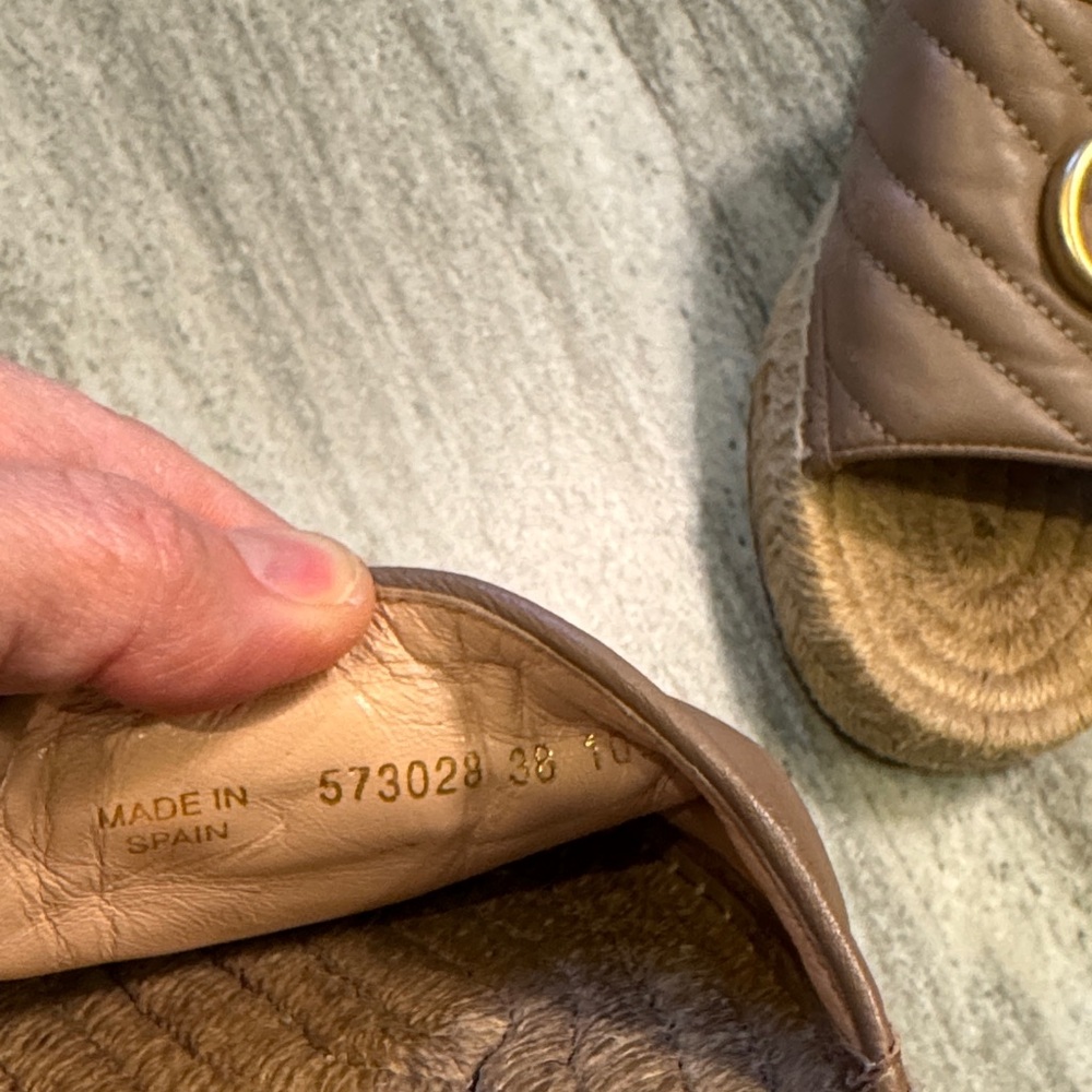 Gucci Brown Espadrilles with Gold Logo - Picture 2 of 5
